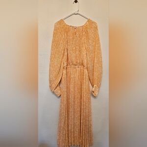 Gibson & Latimer Pleated Maxi Dress